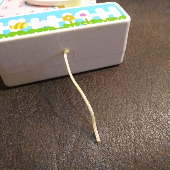 Sankyo Vintage 1982 Tomy Teddy Bear Picnic Pull String Crib Music Box Toy. - Picture 6 of 8